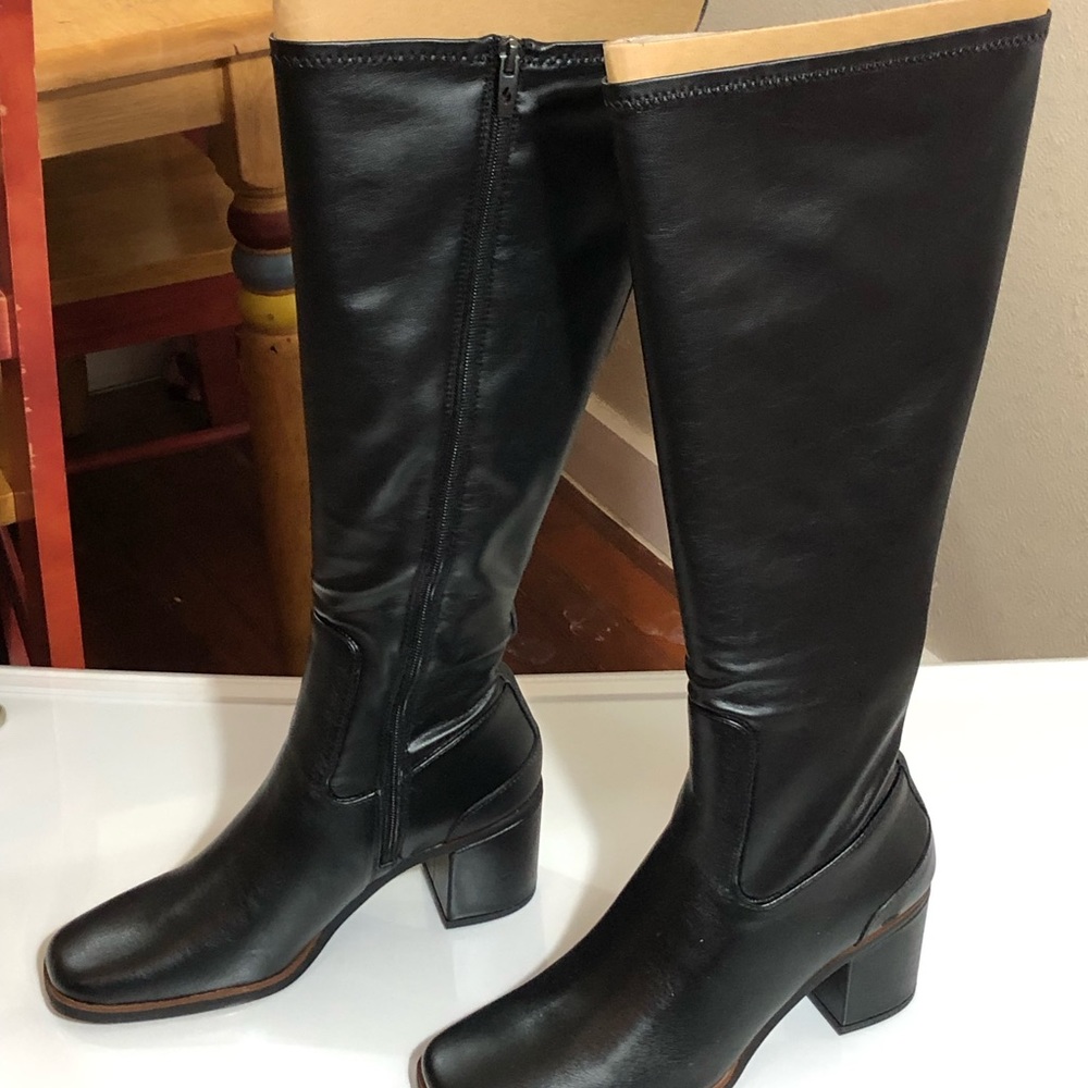 NEW IN BOX-Franco Sarto Knee High Boots 9M - Black
